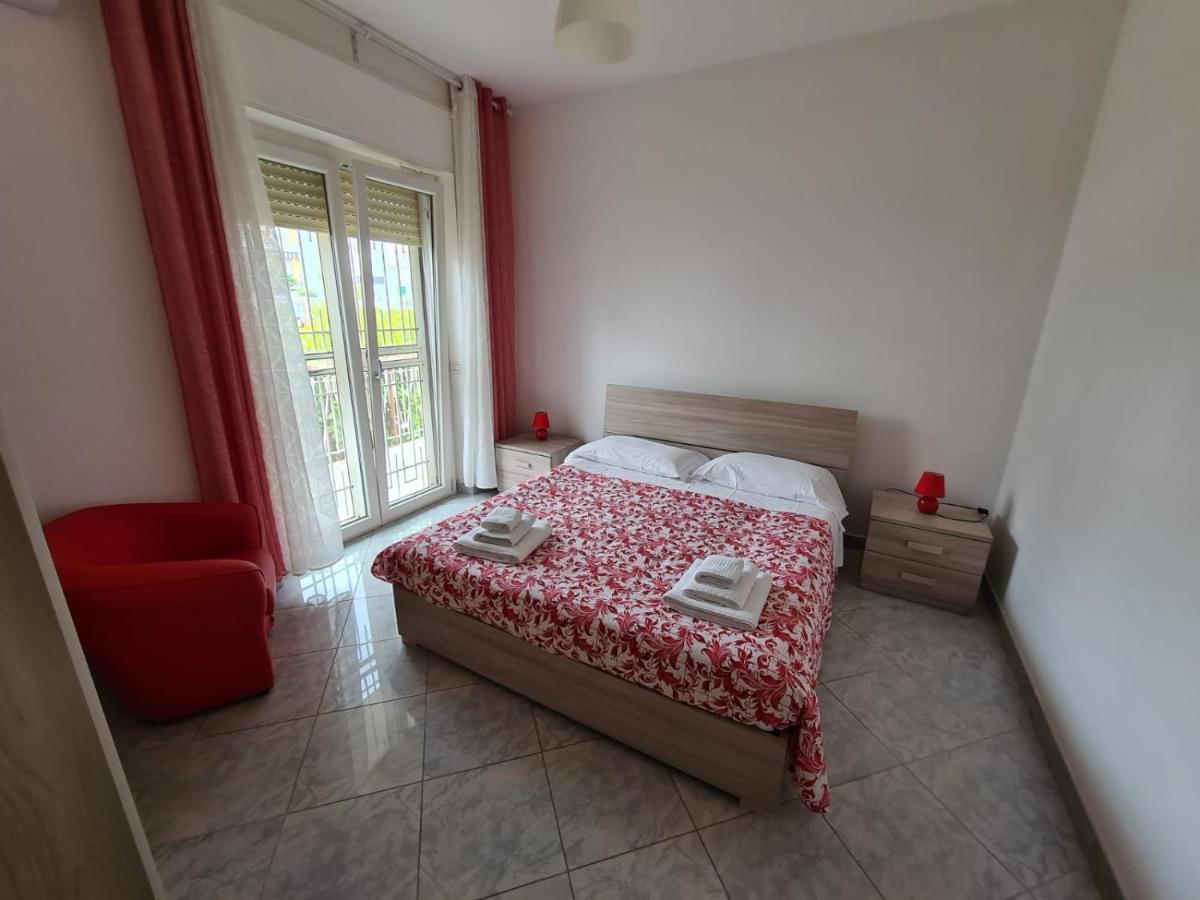 La Pioggia Nel Pineto Apartment Gaeta Luaran gambar